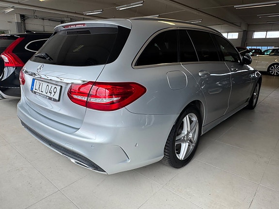 Mercedes-Benz C250 d 3 of 5