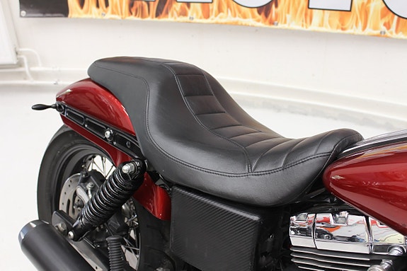 Harley-Davidson Wide Glide FXDWG 5 of 10