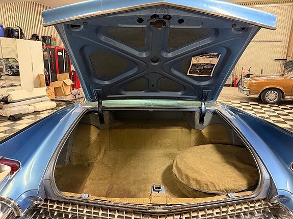 Cadillac Series Sixty Special 21 of 22