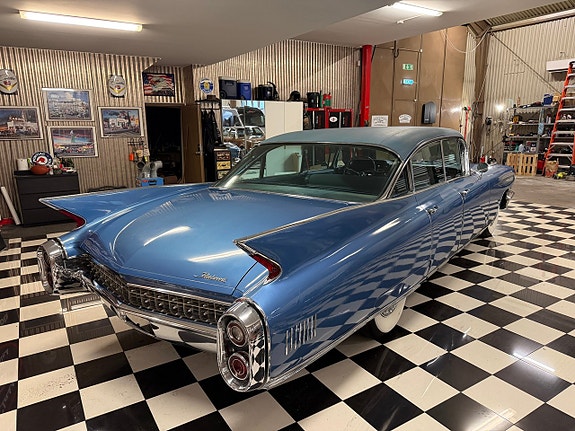 Cadillac Series Sixty Special 5 of 22