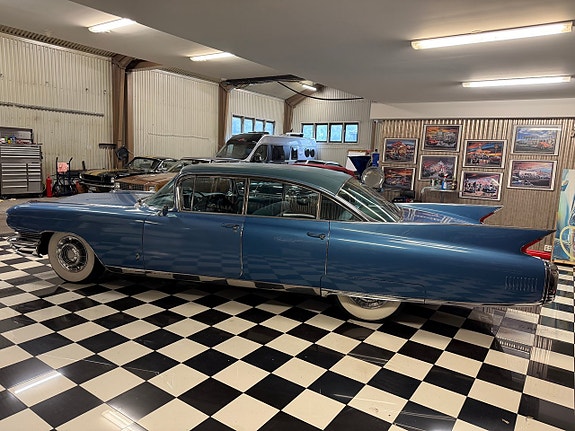 Cadillac Series Sixty Special 9 of 22
