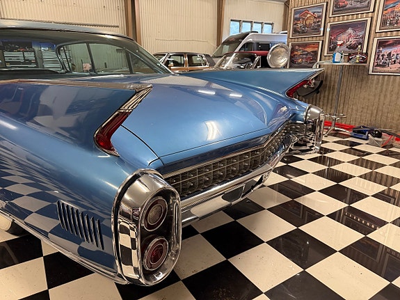 Cadillac Series Sixty Special 6 of 22