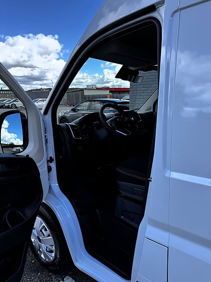 Opel Movano 10 of 13
