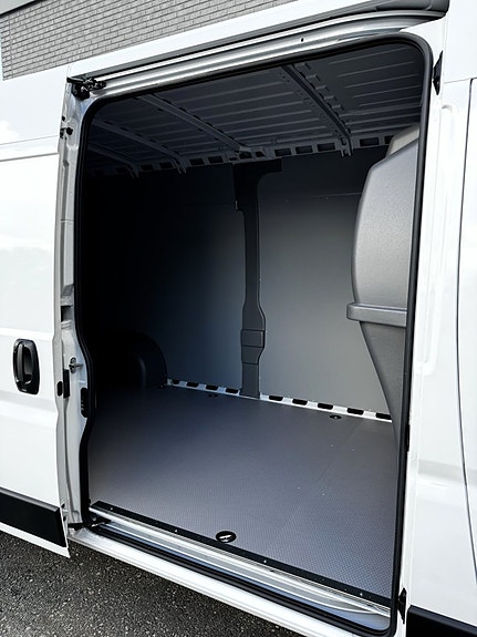 Opel Movano 5 of 13