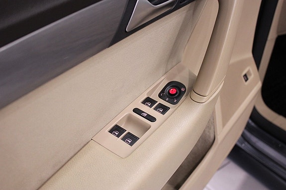 Volkswagen Passat 9 of 22