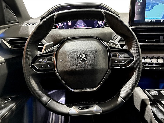Peugeot 5008 8 of 16
