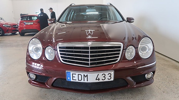 Mercedes-Benz E63 9 of 20