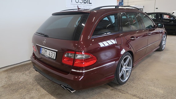 Mercedes-Benz E300 e 4 of 5