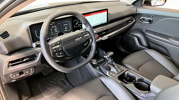 Kia K4 12 of 12