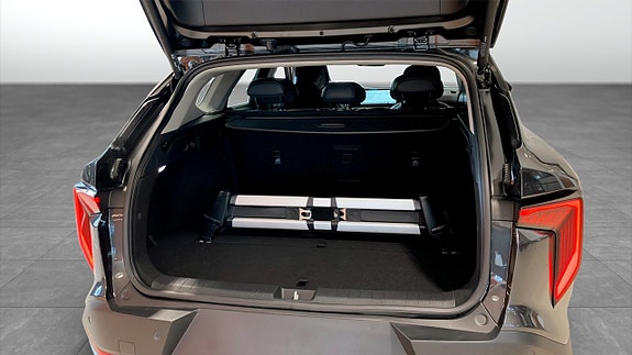Kia K4 10 of 12