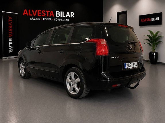 Peugeot 5008 4 of 5
