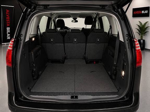 Peugeot 5008 6 of 13