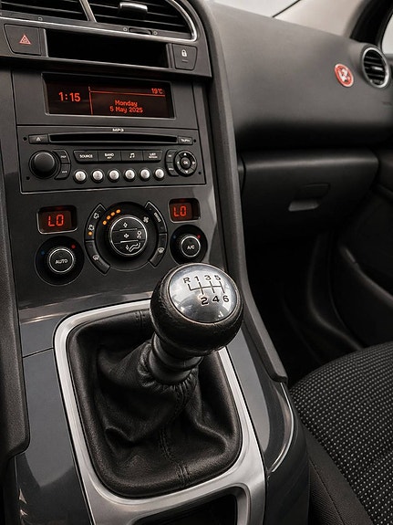 Peugeot 5008 10 of 13