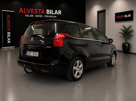 Peugeot 5008 3 of 5