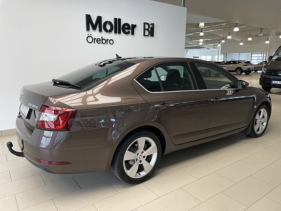 Skoda Octavia 4 of 5