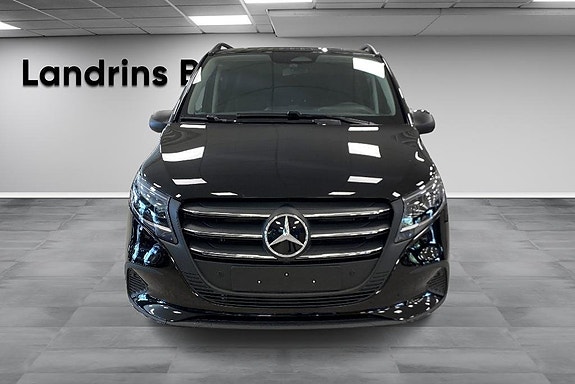 Mercedes-Benz Vito 119 2 of 5