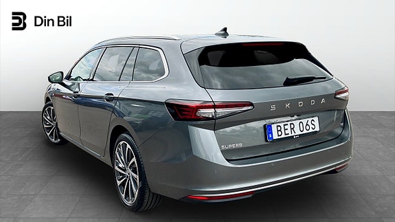 Skoda Superb 3 of 5