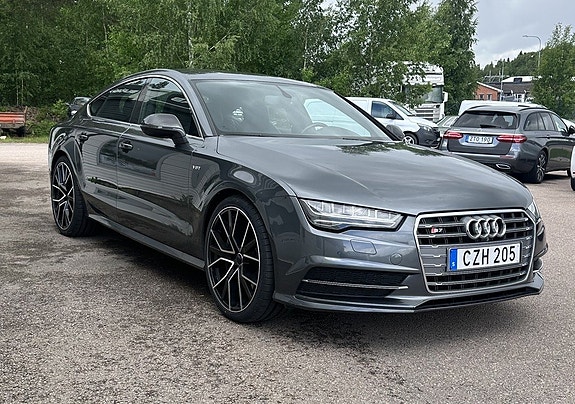 Audi S7 4 of 5