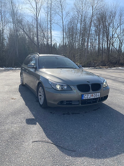 BMW 525d 3 of 5
