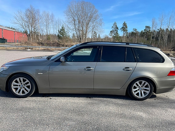BMW 525d 4 of 5