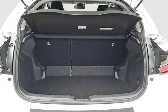 Toyota Yaris 13 of 14