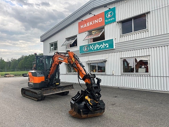 Doosan DX 50 Z-7 2 of 8