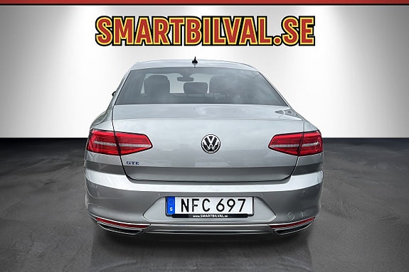 Volkswagen Passat 3 of 5