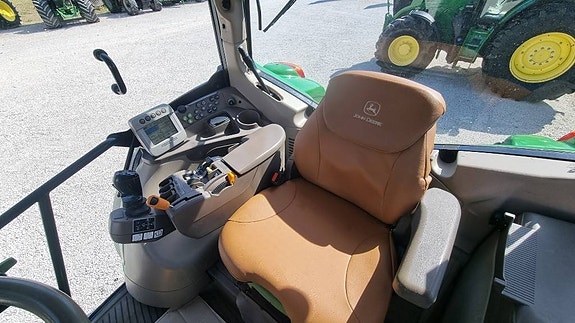 John Deere 7530 8 of 17