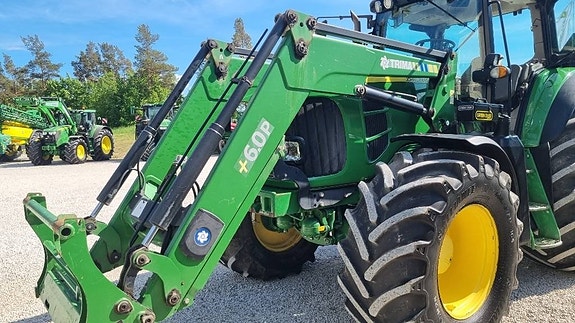 John Deere 7530 12 of 17