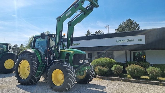 John Deere 7530 2 of 17