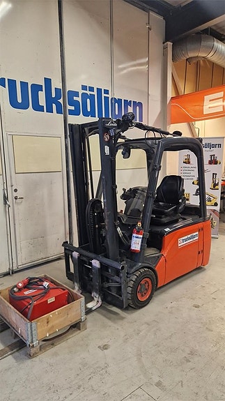 Linde E18L -01 3 of 7