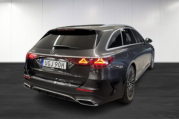 Mercedes-Benz E300 4 of 20
