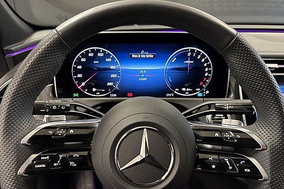 Mercedes-Benz E300 10 of 20