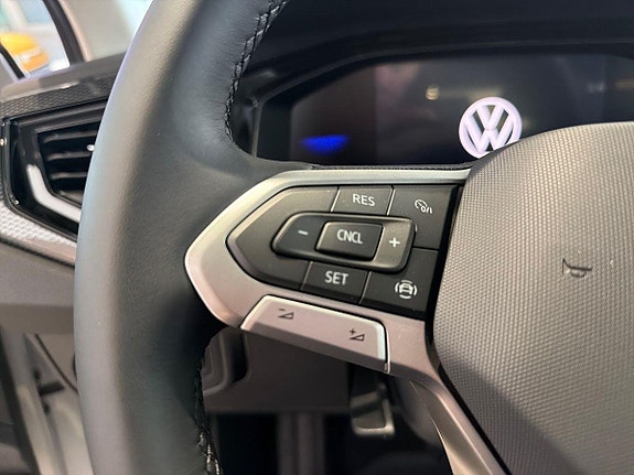 Volkswagen Polo 13 of 18