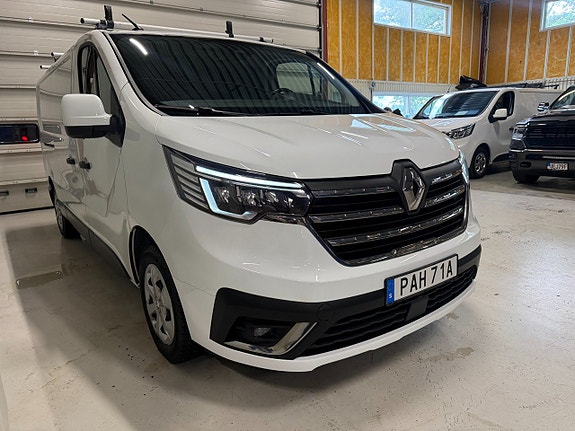 Renault Trafic 7 of 18