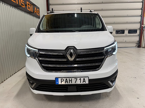 Renault Trafic 6 of 18