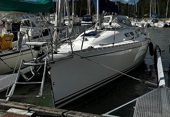 Finngulf 33 2 of 12