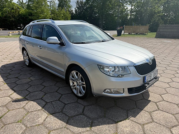 Skoda Superb 3 of 5