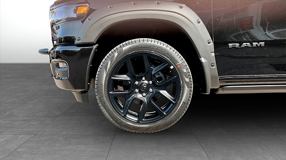 Dodge RAM 1500 9 of 12