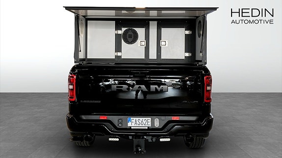 Dodge RAM 1500 10 of 12
