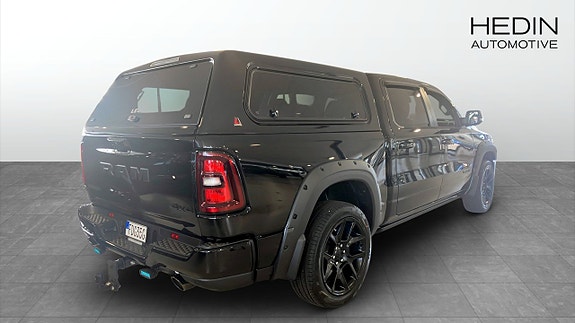Dodge RAM 1500 2 of 5