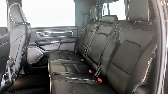 Dodge RAM 1500 5 of 5