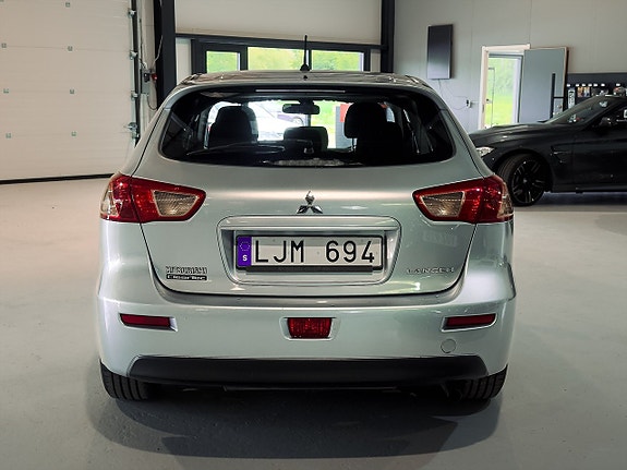 Mitsubishi Lancer 7 of 22