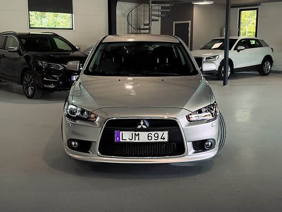 Mitsubishi Lancer 2 of 22