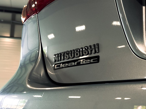 Mitsubishi Lancer 8 of 22