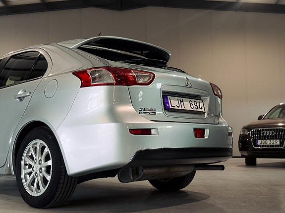 Mitsubishi Lancer 6 of 22