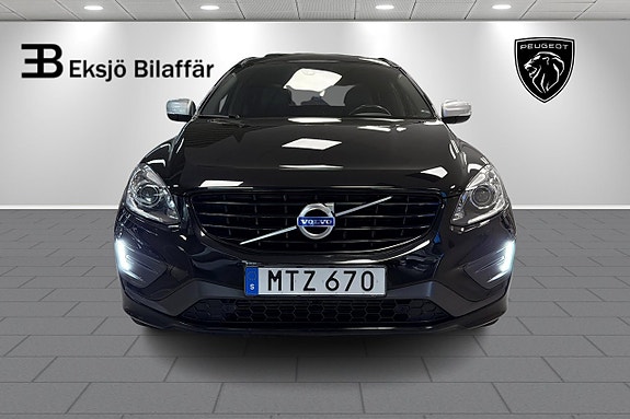 Volvo XC60 2 of 5