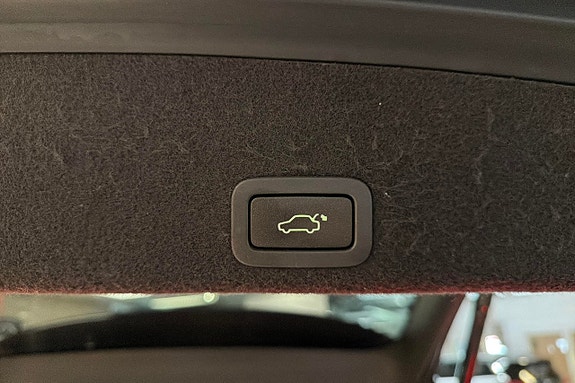 Volvo XC60 15 of 25