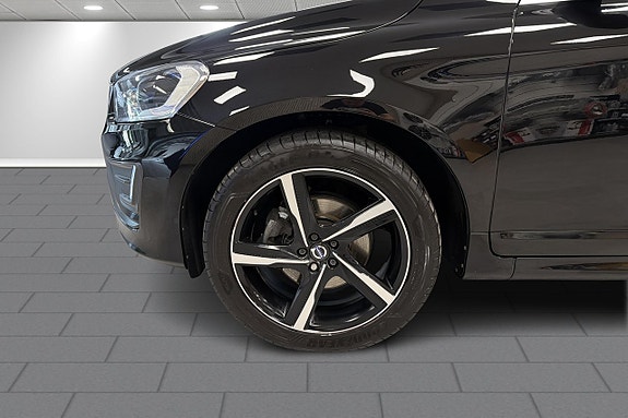 Volvo XC60 9 of 25