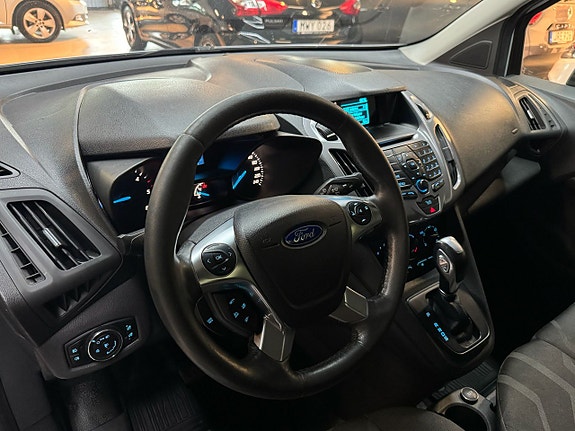 Ford Transit Connect 7 of 16